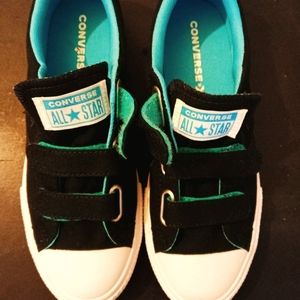 Velcro Converse All Stars size 5